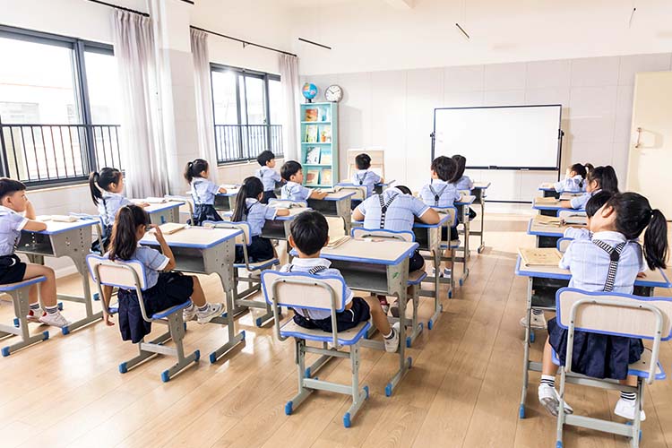 How to Choose School Furnishings